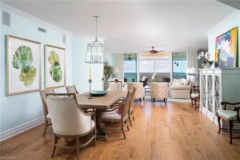 425 Dockside Dr #605, Naples, FL 34110