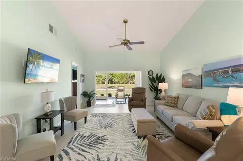 657 Saint Andrews Blvd, Naples, FL 34113