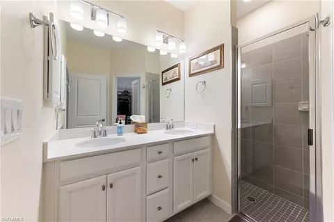Bath - 2652 Vine Ave, Naples, FL 34120 photo 1 of 2