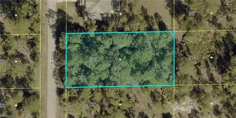 1306 Palmetto Ave, Lehigh Acres, FL 33972