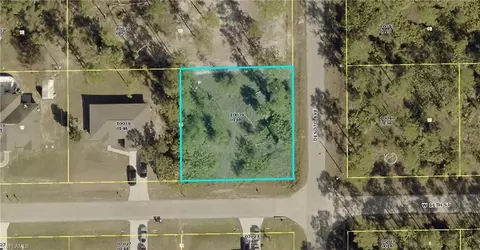800 W 11th St, Lehigh Acres, FL 33972