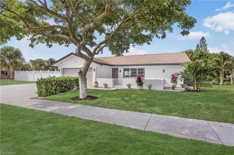 320 Marco Lake Dr, Marco Island, FL 34145