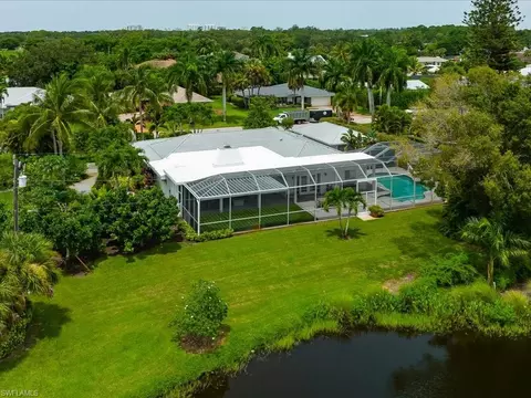 436 Golfview Dr, Naples, FL 34110 photo 3