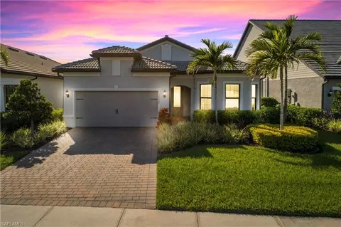 19228 Aqua Shore Dr, Fort Myers, FL 33913