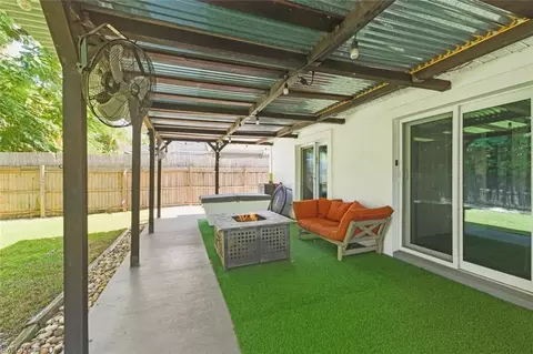 Exterior - 809 101st Ave N, Naples, FL 34108 photo 7 of 14