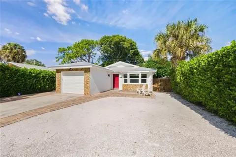 Exterior - 809 101st Ave N, Naples, FL 34108 photo 2 of 14