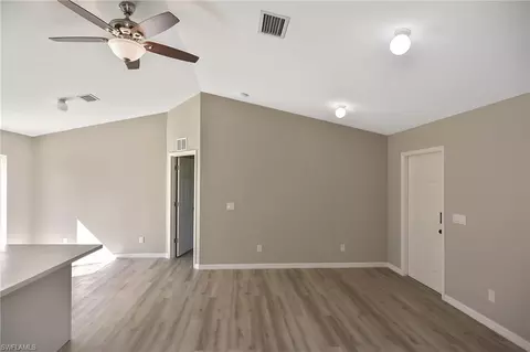 902 Lytle St E, Lehigh Acres, FL 33974 photo 15