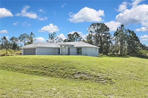 902 Lytle St E, Lehigh Acres, FL 33974