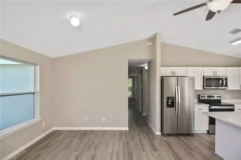 902 Lytle St E, Lehigh Acres, FL 33974 photo 6