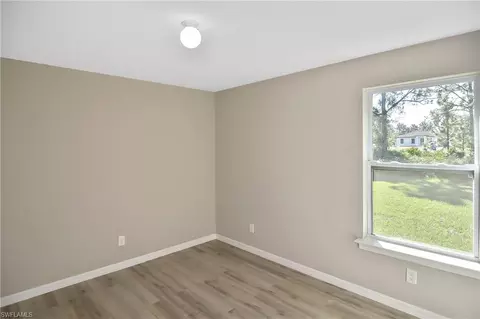 902 Lytle St E, Lehigh Acres, FL 33974 photo 12