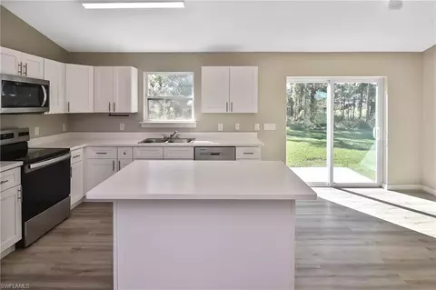902 Lytle St E, Lehigh Acres, FL 33974 photo 28