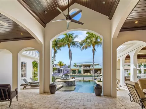 Exterior - 1750 4th St S, Naples, FL 34102 photo 12 of 16