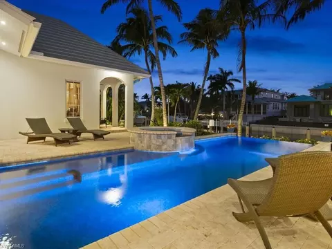 Exterior - 1750 4th St S, Naples, FL 34102 photo 4 of 16