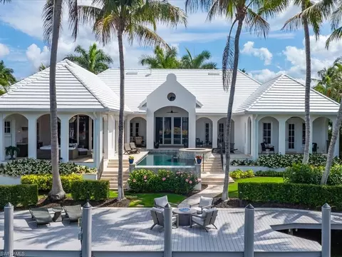 Exterior - 1750 4th St S, Naples, FL 34102 photo 15 of 16