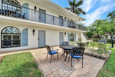 Exterior - 655 8th Ave S #6, Naples, FL 34102 photo 2 of 4