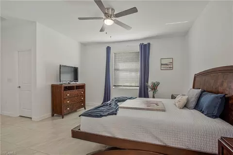 Bedroom - 18293 Ridgeline Dr, Estero, FL 33928 photo 3 of 9