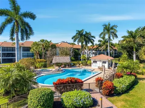 5880 Via Lugano #104, Naples, FL 34108