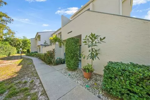 3080 Kings Lake Blvd #7572, Naples, FL 34112
