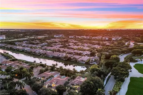 View/Area - 2249 Miramonte Ct, Naples, FL 34105 photo 4 of 5