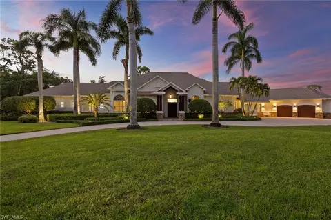 707 Hickory Rd, Naples, FL 34108
