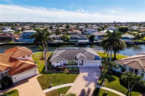 196 Richmond Ct, Marco Island, FL 34145
