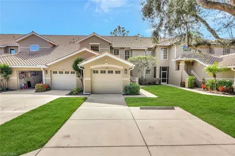 8225 Danbury Blvd #204, Naples, FL 34120