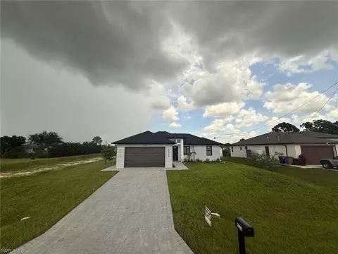 4218 26th St SW, Lehigh Acres, FL 33976