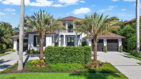 2231 Forrest Ln, Naples, FL 34102