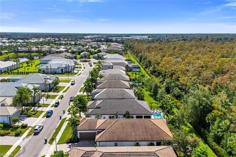 View/Area - 11241 Daphne Ct, Naples, FL 34120 photo 3 of 8