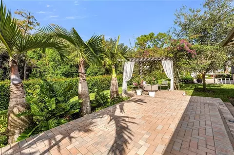Exterior - 11241 Daphne Ct, Naples, FL 34120 photo 8 of 12
