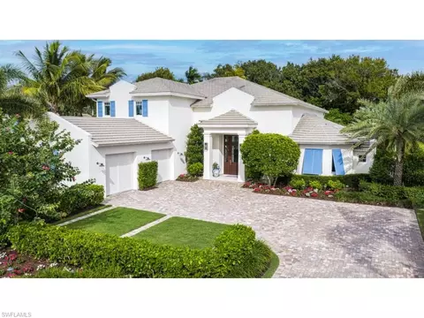 4042 Old Trail Way, Naples, FL 34103