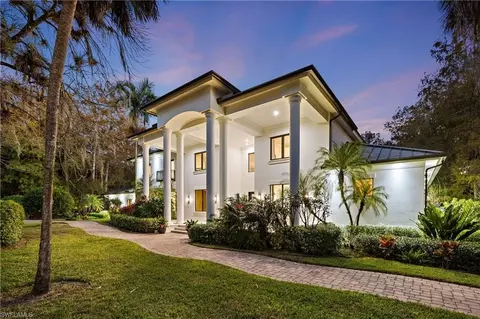 4260 15th Ave SW, Naples, FL 34116