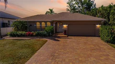 27267 J C Ln, Bonita Springs, FL 34135