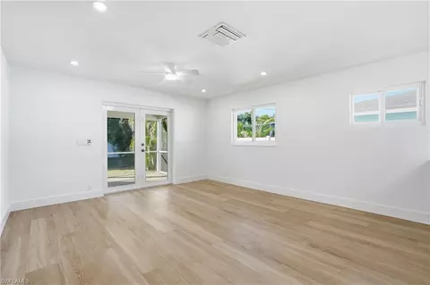 814 101st Ave N, Naples, FL 34108 photo 9