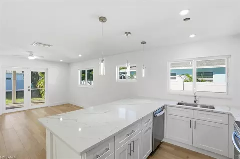 814 101st Ave N, Naples, FL 34108 photo 19