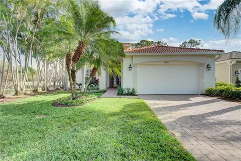 28600 Pienza Ct, Bonita Springs, FL 34135
