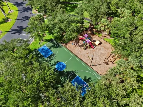 View/Area - 19013 Ridgepoint Dr, Estero, FL 33928 photo 5 of 9