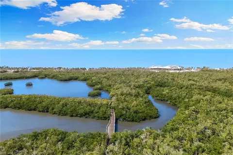 View/Area - 6897 Grenadier Blvd #902, Naples, FL 34108 photo 4 of 4
