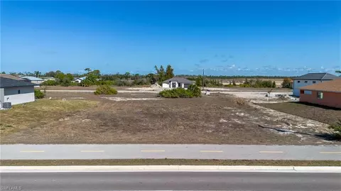 1241 Kismet Pkwy W, Cape Coral, FL 33993