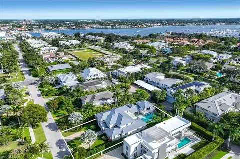 View/Area - 730 9th Ave S, Naples, FL 34102 photo 3 of 5