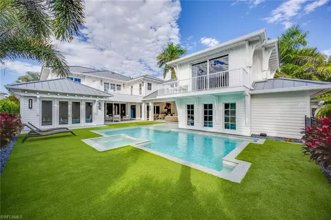 Exterior - 730 9th Ave S, Naples, FL 34102 photo 5 of 11