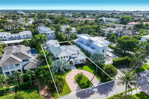 View/Area - 730 9th Ave S, Naples, FL 34102 photo 4 of 5