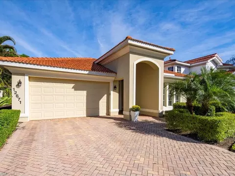 Exterior - 12671 Biscayne Ct, Naples, FL 34105 photo 2 of 14