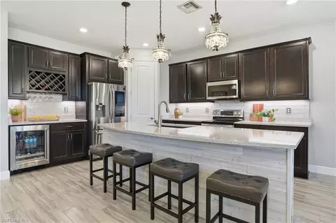 2023 Parson St, Naples, FL 34120 photo 2