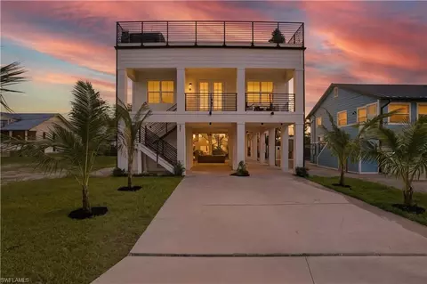 4841 Estero Blvd, Fort Myers Beach, FL 33931