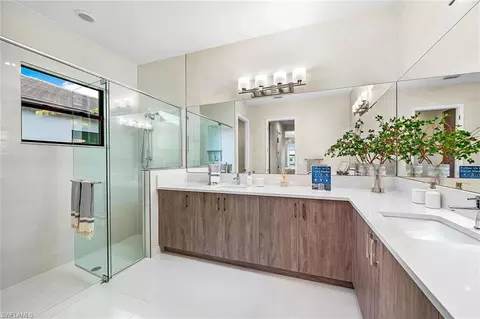 Bath - 12777 Springbrook Ct, Estero, FL 33928 photo 2 of 2