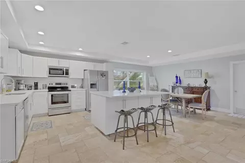 Kitchen - 687 Cypress Way E, Naples, FL 34110 photo 2 of 4