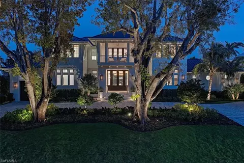 1731 Gordon Dr, Naples, FL 34102
