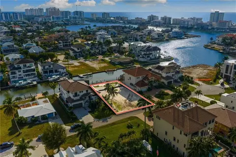 418 Seagull Ave, Naples, FL 34108 photo 7