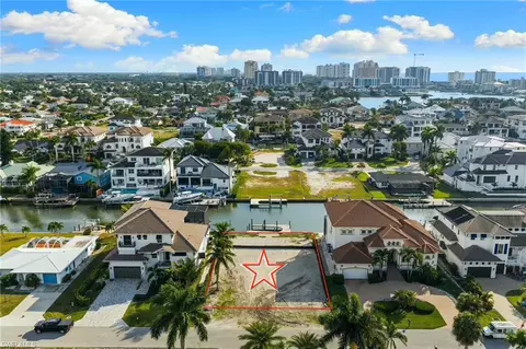 418 Seagull Ave, Naples, FL 34108 photo 4
